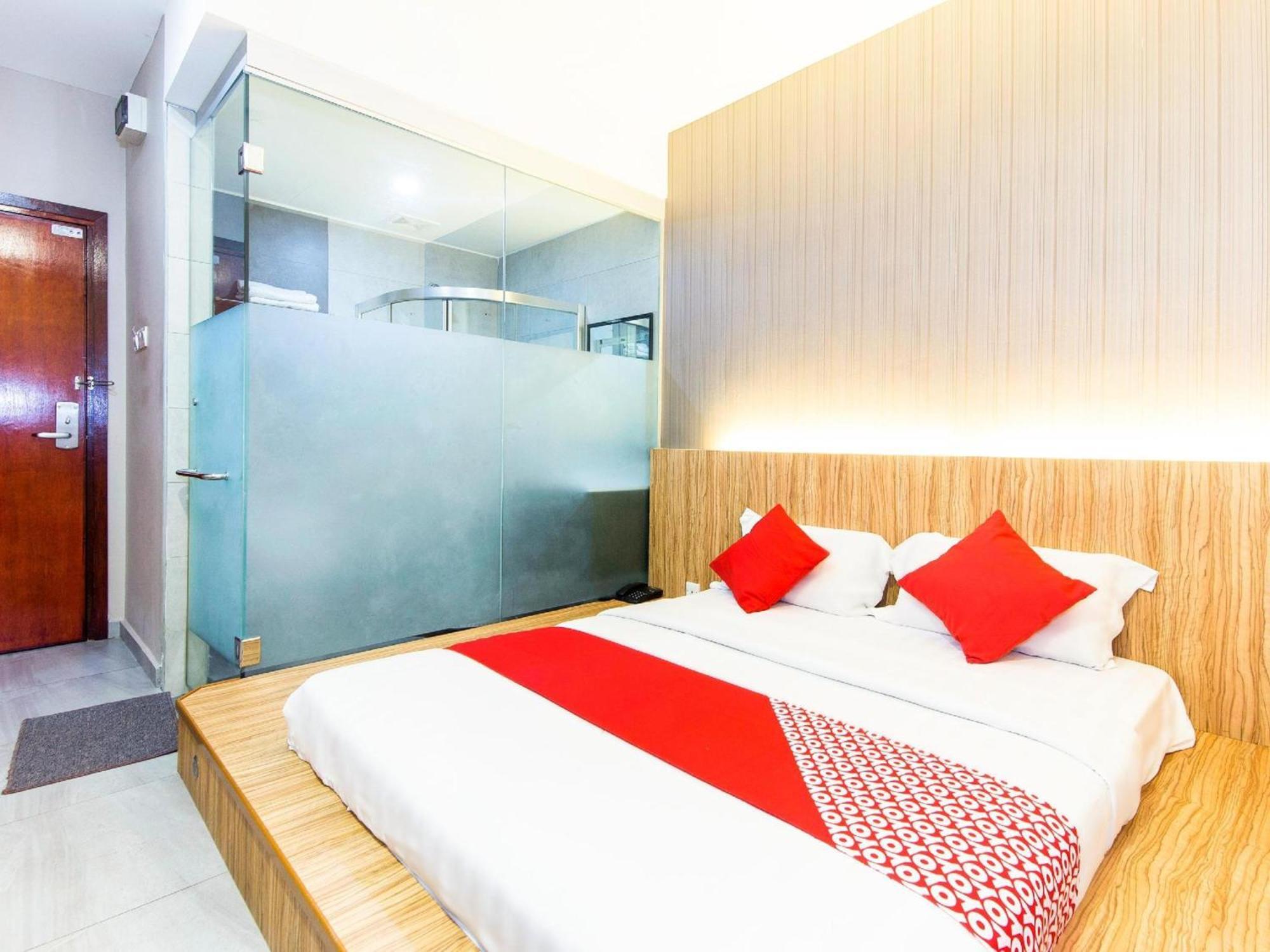 Super Oyo 340 Comfort Hotel Kampong Batu Belah Exterior foto